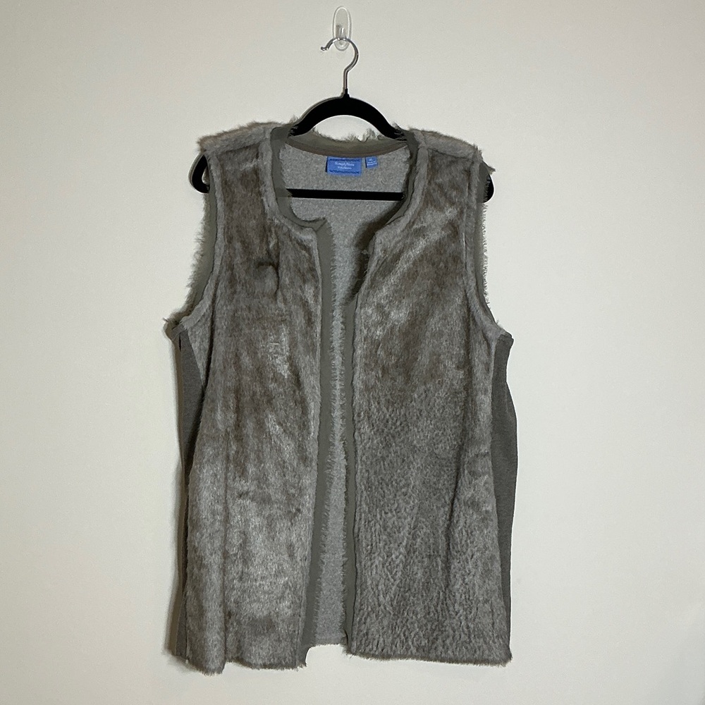 Gray Faux Fur Two-Tone Vest